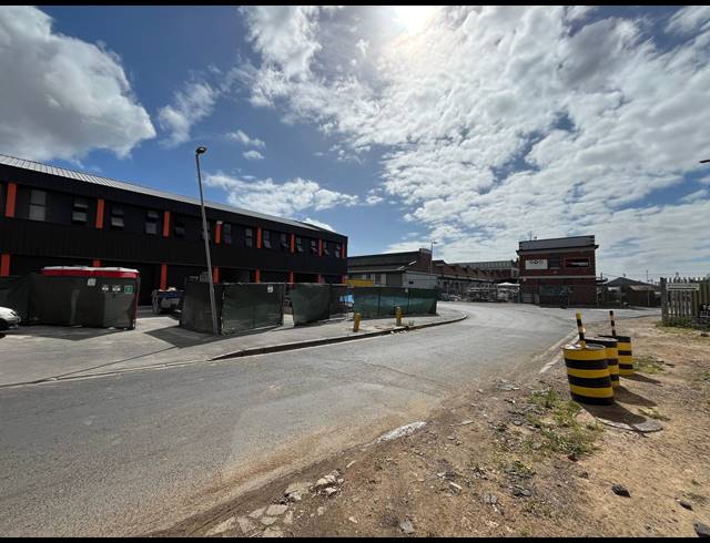 198M² WAREHOUSE TO LET IN NDABENI